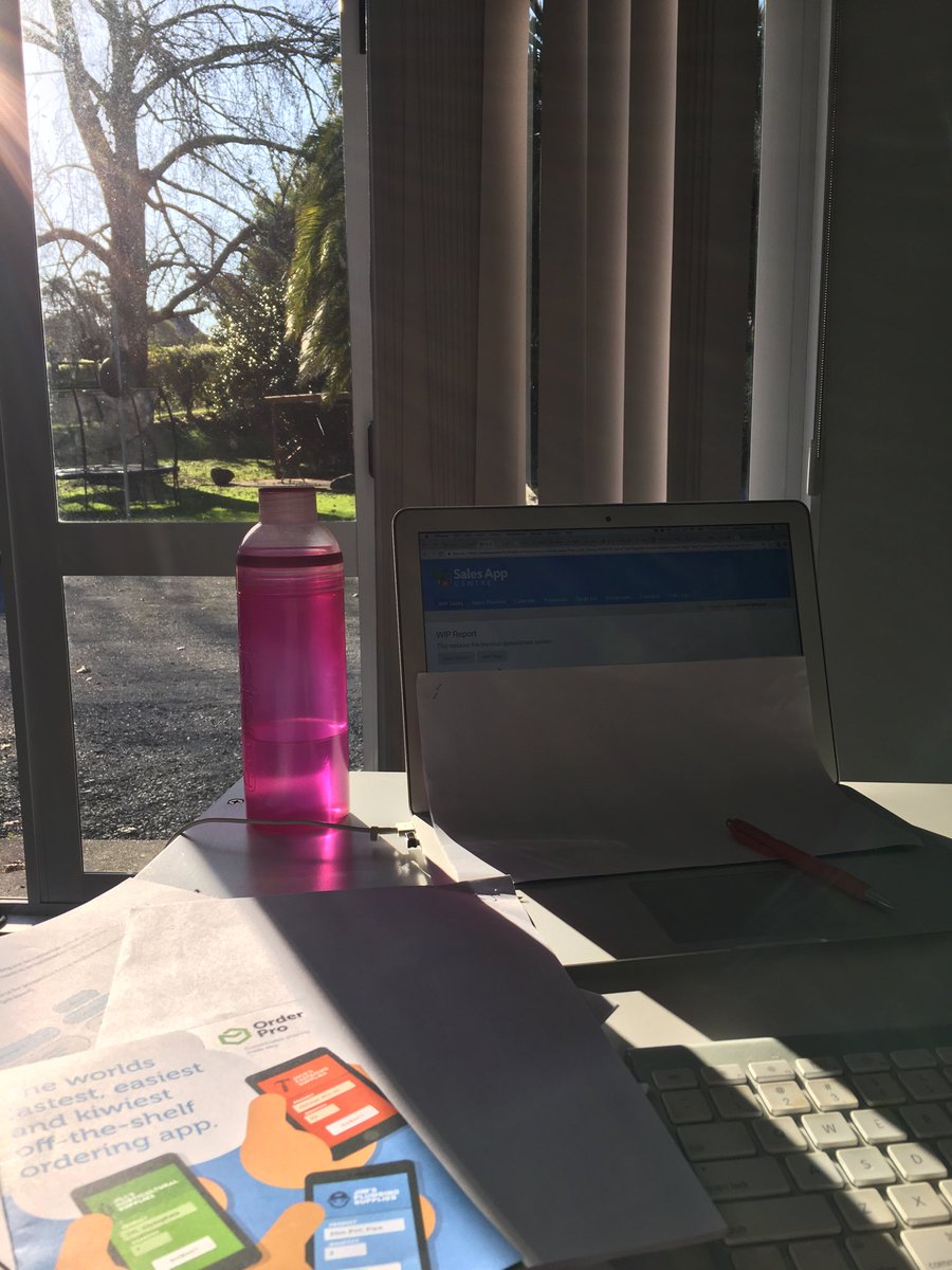 jolenehellund's tweet photo. Sun streaming, #apps getting built and tested. It’s a great day! @salesappcentre #LoveWhatYouDo #mobile #ux #designthinking https://t.co/6k6OsBz3Os