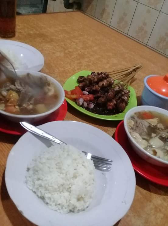 AyuPuriwijaya's tweet photo. Assalamualaikum..
 Met ciang. @ll,?
Ayokk yg lom Mksi..'😊😊..
Monggo"😁😁😁 https://t.co/tg0eXW4LYj
