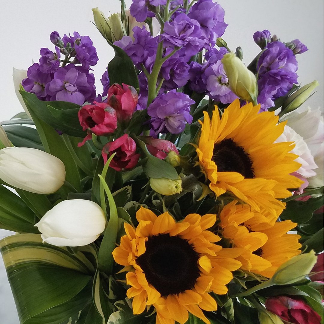 Though you should show your appreciation year-round, we’re only 10 days away from the day to spoil all the awesome Moms out there! Schedule your flowers for delivery on May 13th now and take 10% off at checkout with code MIAMOM10 (valid through 5/5). #MothersDay