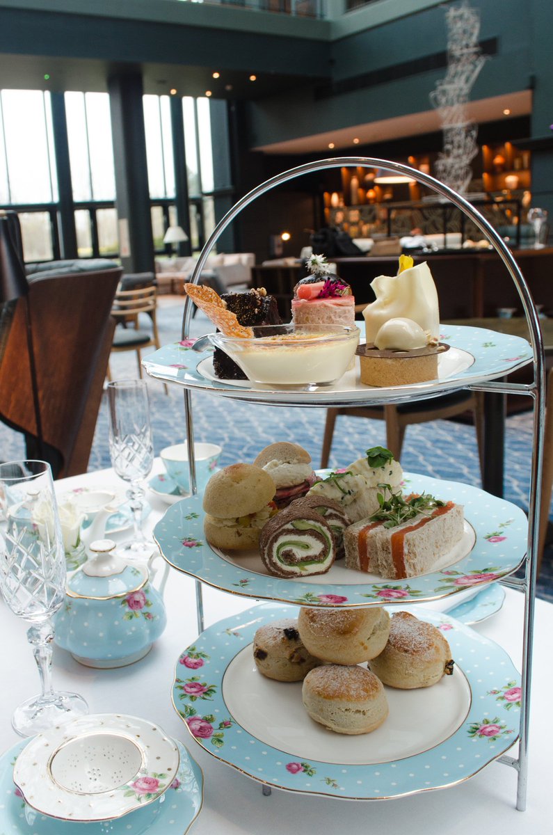 FairmontStA's tweet photo. Join us centre stage at our #RoyalWedding Afternoon Tea, as we showcase a live screening, along with a signature ‘wedding cake’ selection. #FairmontWeddings https://t.co/cX59NzLsL4 https://t.co/q12XWeyrqY