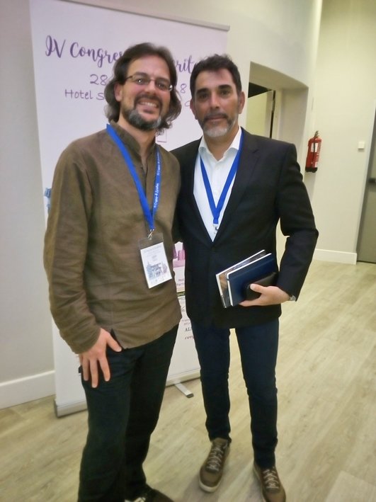 brecacha's tweet photo. Ahí va, ahora sí, mi primera crónica sobre el maravilloso IV Congreso de Escritores #AEN18, tres días repletos de #amor.
https://t.co/2HBllUnNin https://t.co/5qEWFaZ1Wo