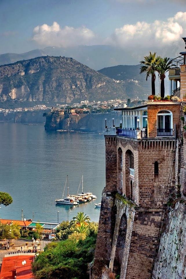 Naturelovers09's tweet photo. Sorrento, Italy <3 https://t.co/FXSv1ZW9OY