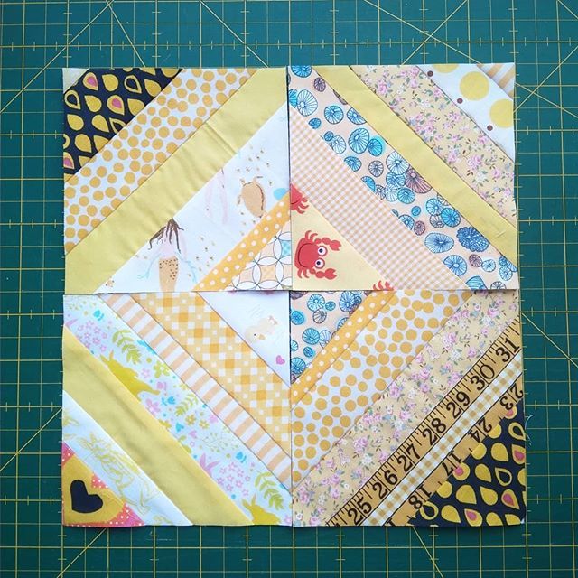 AureasKitchen's tweet photo. Yellow 💛🐥🌻
Thanks to @gogokim for her inspiration
#aureaskitchenstringquilt #aureaskitchen #scraps #aureaskitchenquilts https://t.co/UUv0pFeSOS https://t.co/xQNZi6GLuK