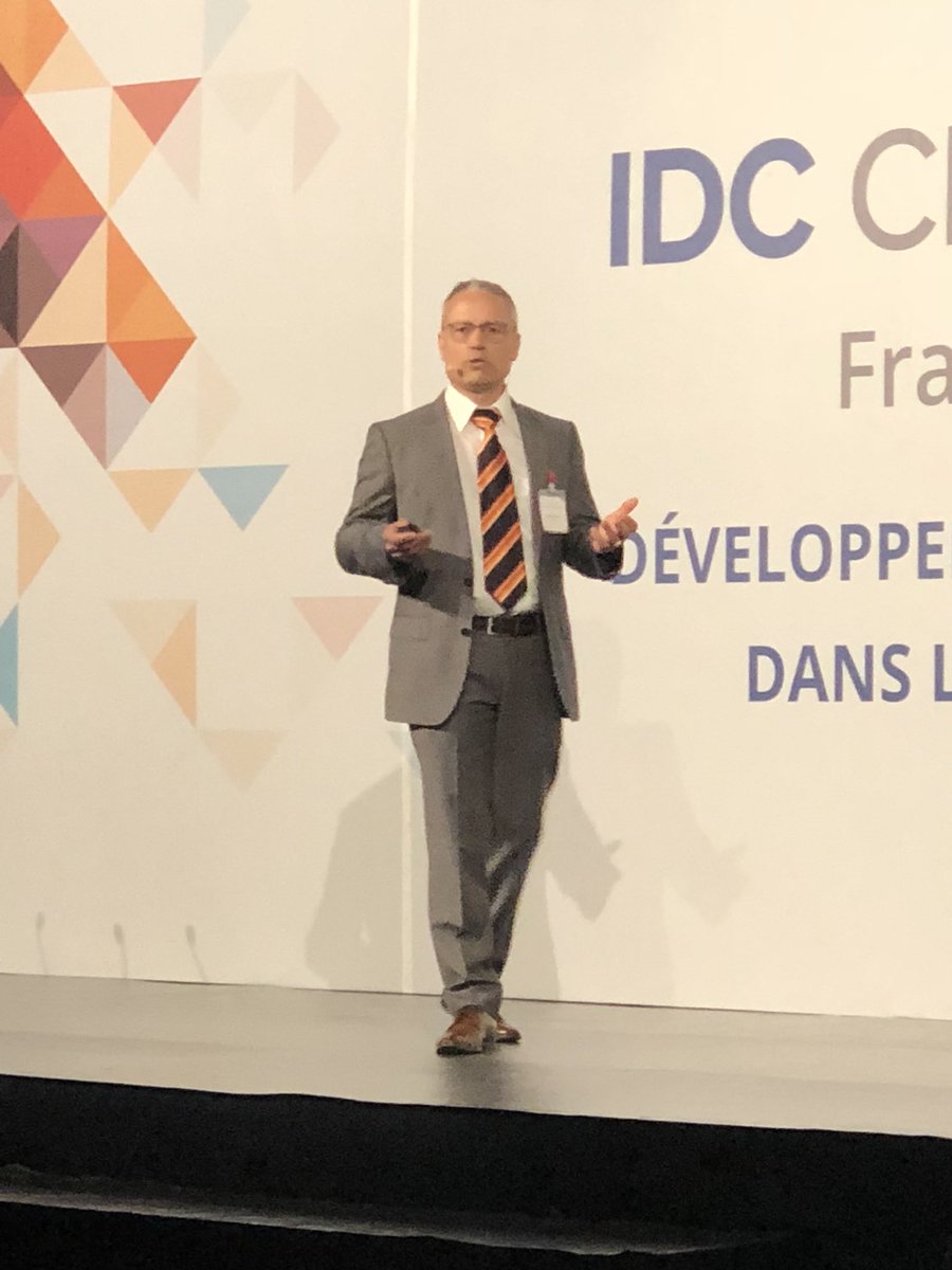 JeanSebVincent's tweet photo. #idcfrancocio Jean-Paul CLEMENTE live@IDC CIO SUMMIT 2018 https://t.co/3Ofwyse1Ps