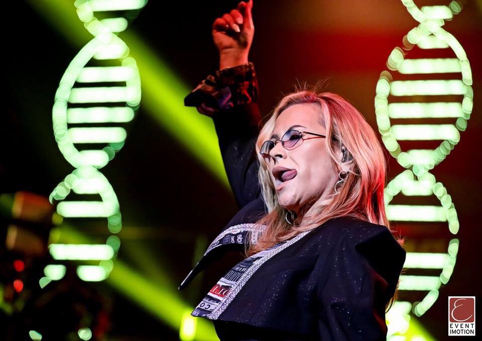 eventimotion's tweet photo. ANASTACIA @ VOLKSHAUS | ZÜRICH
#anastacia #eventimotion #concert #abcproduction #patriziadegiacomophotography #zürich #volkshauszürich #concertphotography https://t.co/mmXrfpvvx3