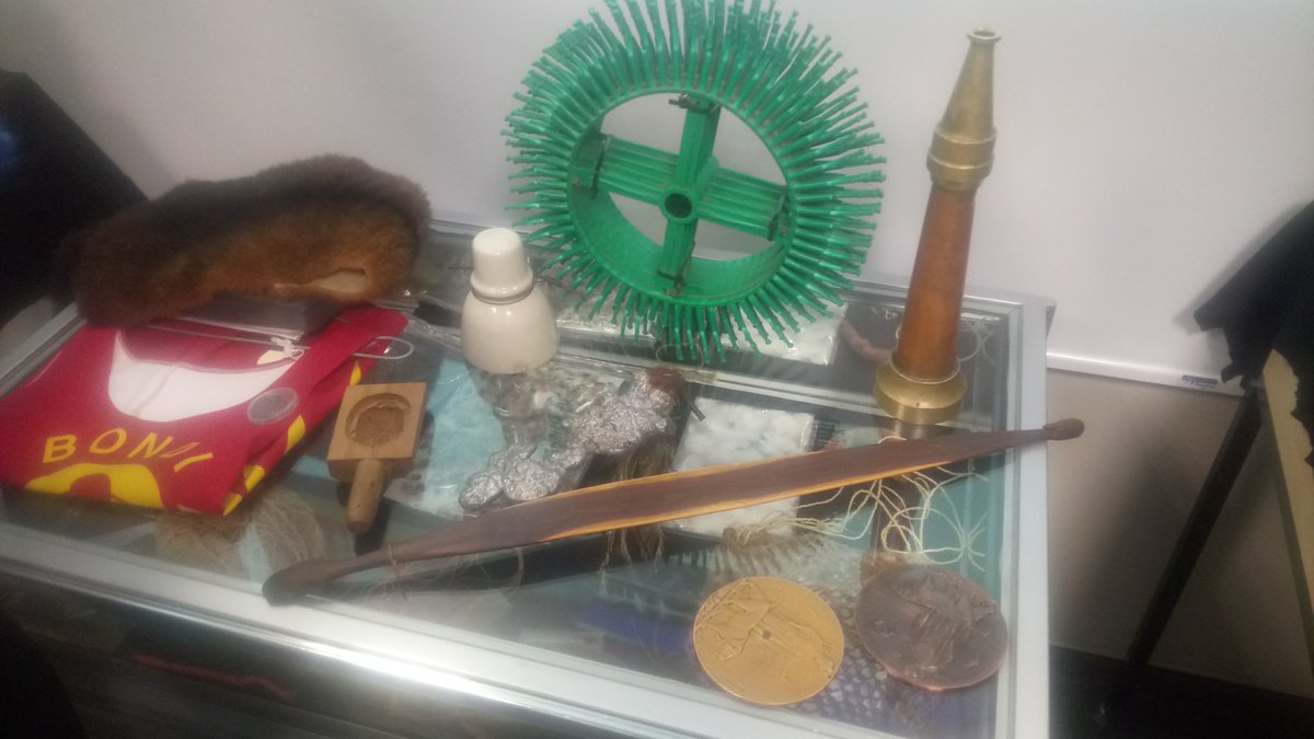 What is this thing?
Using tactile objects to inquire into Australia's history at the National Australian Museum. #ACUedu_p