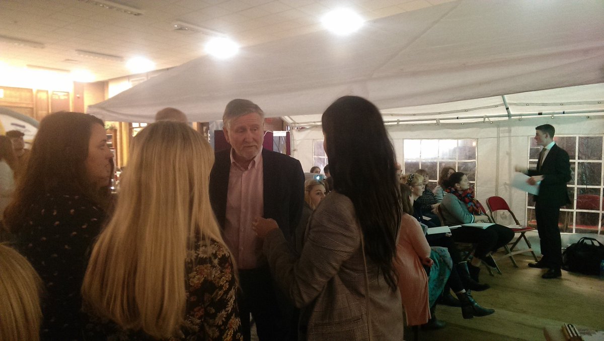 TsdTeachers's tweet photo. #teacherssociety and #grahamdonaldson at our #AFEathrofa https://t.co/HpKTmwmSy9