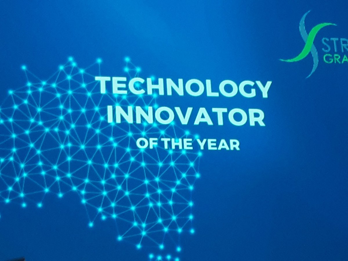 suzri's tweet photo. The Song Room receives Tech Innovator of the Year Award #cuawards2018 https://t.co/Of3fgtigoF