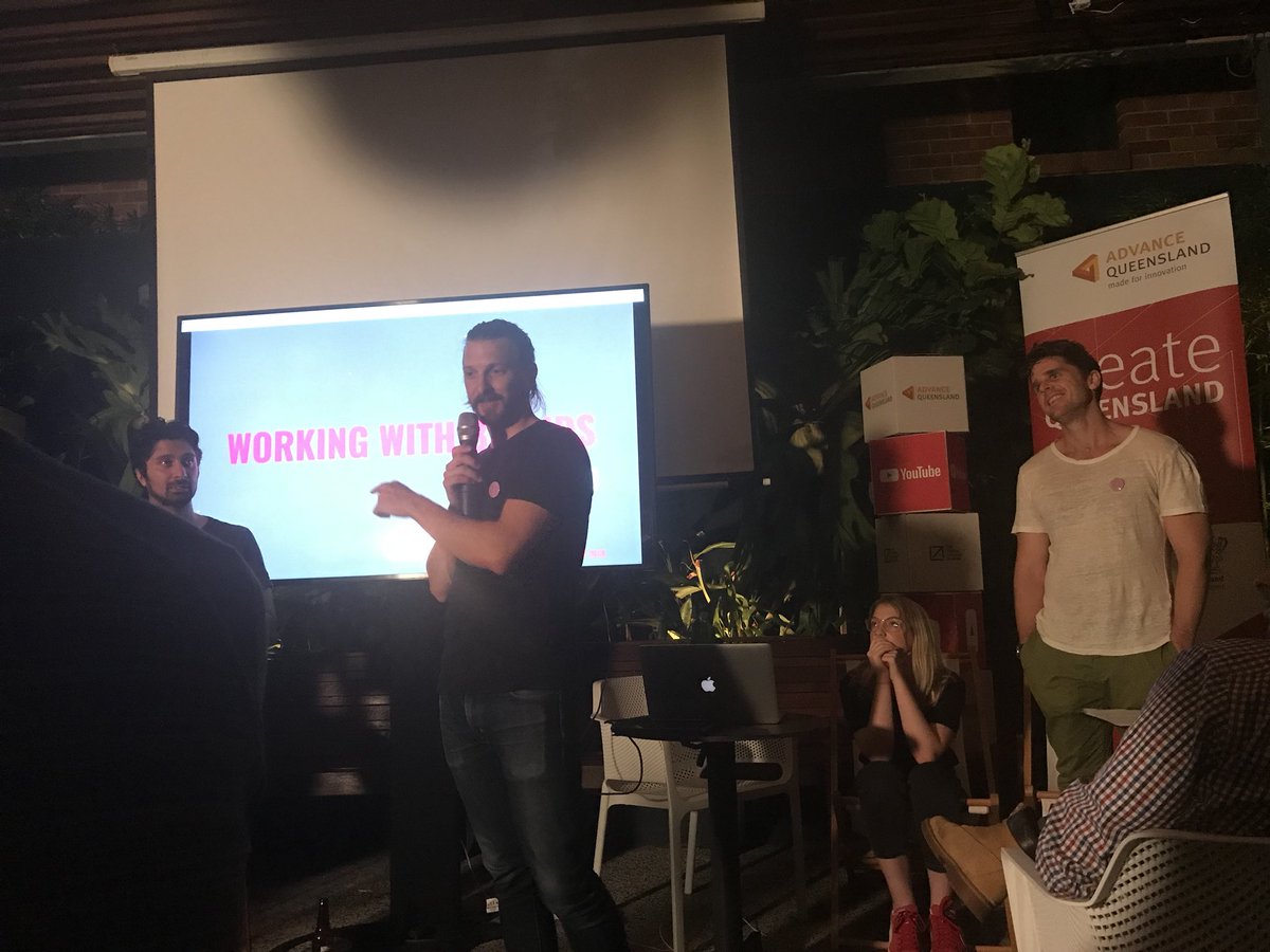 QUTEship's tweet photo. Ate up some awesome tips😋 4 making tasty #YouTube #content &amp; great #brand collaborations 2 🚀 @YTCreators to ⭐️⭐️@ #CreateQld! 🙌#QUTcreative https://t.co/Nbf0eoUOEA