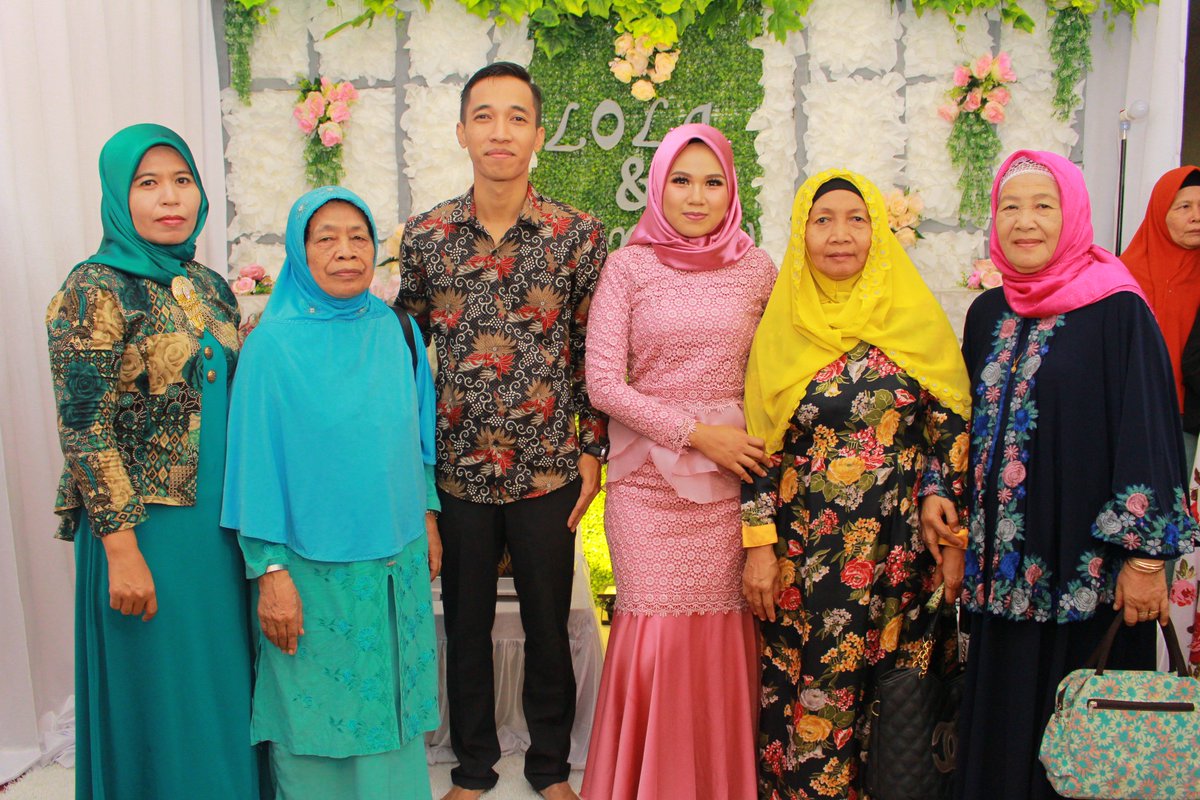 AflolaAyu's tweet photo. Myfam's❤❤❤ https://t.co/Pf0eFvyCMj