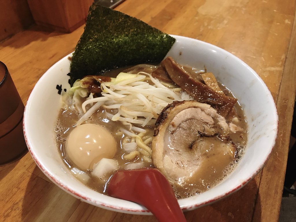 yahoo_CB's tweet photo. 2017年度下半期ランキング

第1位 タンタンタイガー@蔵前「汁なし坦々麺」
第2位 らぁめんやまぐち@面影橋「特製鶏そば」
第3位 きら星@武蔵境「きら星特製とんこつラーメン」
第4位 麺屋もろ@分倍河原「特製塩ラーメン」 https://t.co/J8onvg73C8