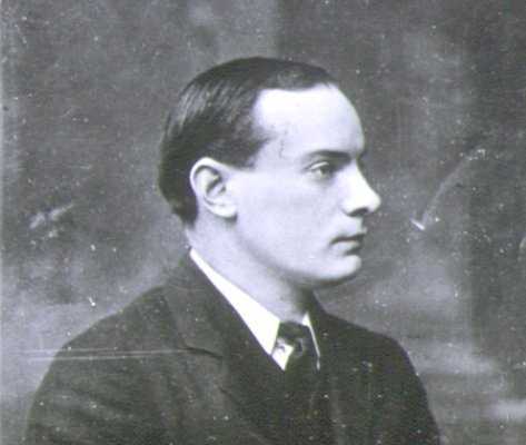 eoinodonnchadha's tweet photo. #OTD (3 May) in #1916, Tom #Clarke, Pádraig #Pearse &amp; Thomas #MacDonagh were executed @ #Kilmainham following #EasterRising. Visit @OPWKilmainham in #Dublin, run by #OPW. (Pics: Clarke, Pearse, MacDonagh. #Love MacDonagh's #penannular #brooch; have some myself.) #Irish #history https://t.co/SwUu1RLEEk