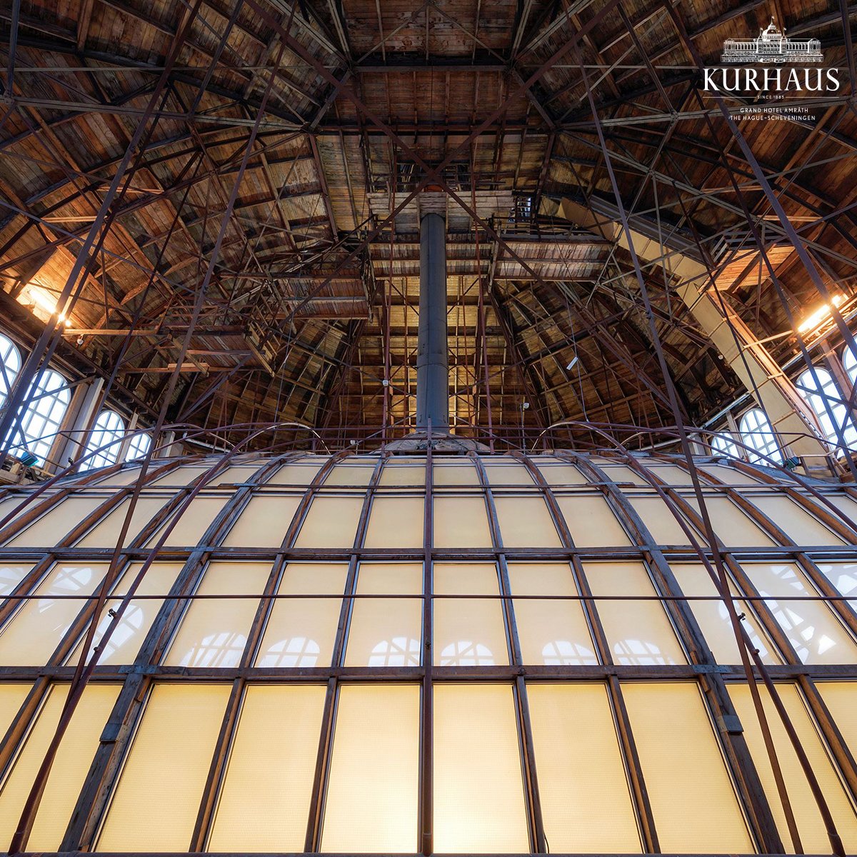 Neem een kijkje achter de schermen! Aanstaande zondag 20 mei kunt u het verleden van Grand Hotel Amrâth Kurhaus ontdekken tijdens onze #rondleiding: goo.gl/KXVDx8