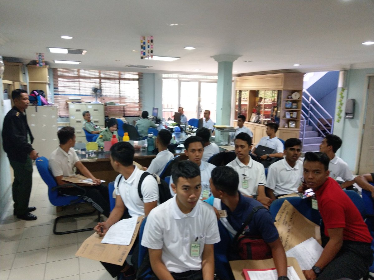 drMariah_IPP's tweet photo. 03 May 18: Berlangsung Pemilihan Akhir Prajurit Muda TUDM siri 59/18 di #IPP PU KL 
@DrKoming 
@airforcenextgen 
#PerkasaPerwira https://t.co/Ib93Vac9Mv