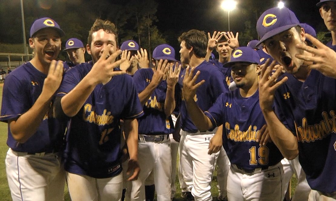 WCJB20's tweet photo. The @ColumbiaBSBL team wins 4⃣ straight district title. @sports_CHSLC @TigerTownCHS 
https://t.co/rUErnZ4P5x https://t.co/Bk043NZTN3