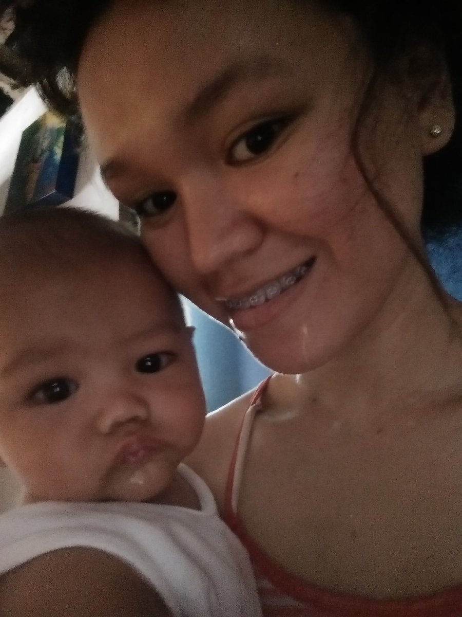 hadasapav's tweet photo. I look like nanay na π
Tita will always love you sam! No matter what. I'll be by your side till you grow up and b'come old ππ #titaduty https://t.co/RyJcIdzATs