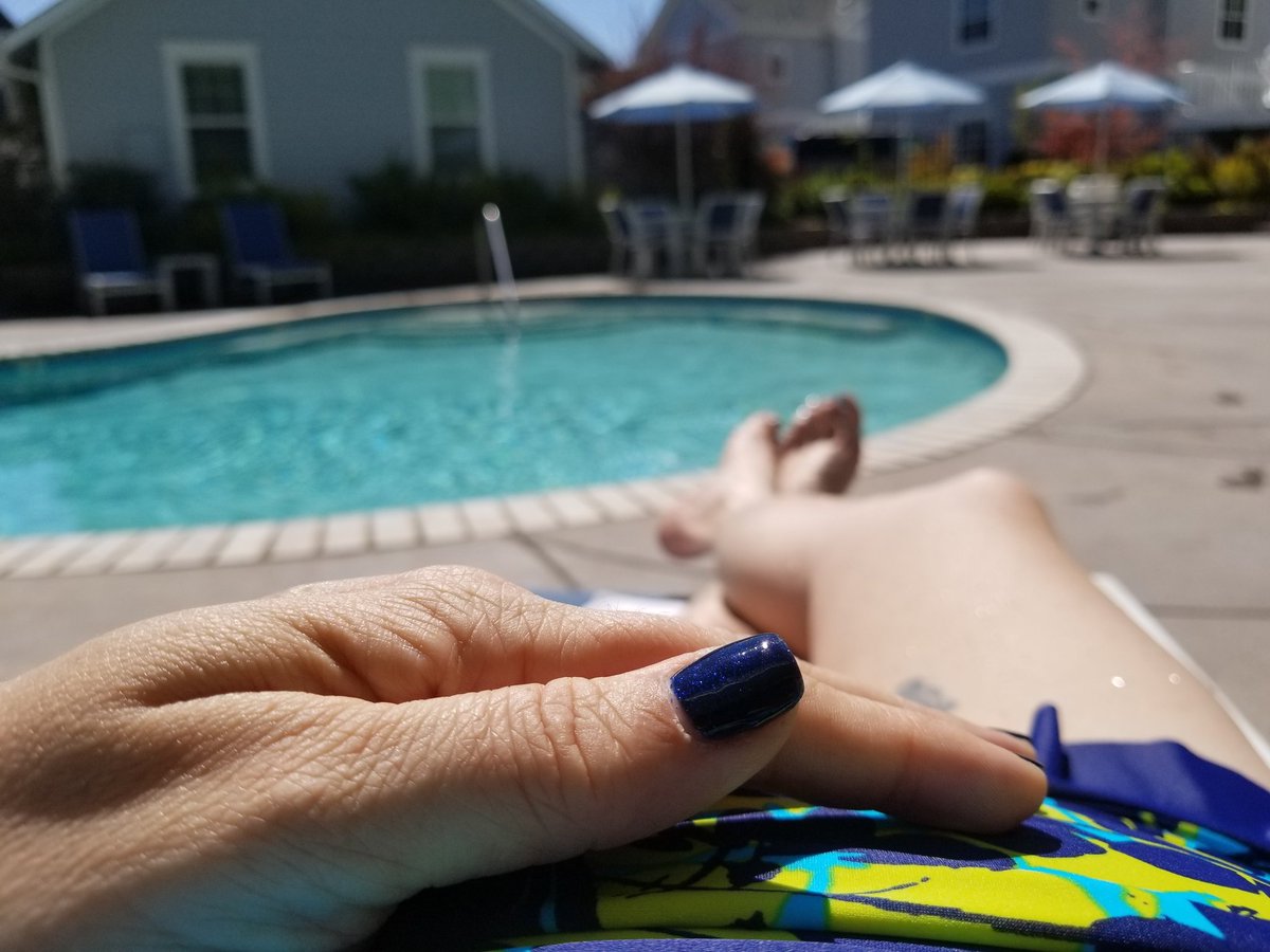 mrsteeth33's tweet photo. Sparkly blue looks fantastic in the sunshine @laur https://t.co/lVDlBR1dvj
