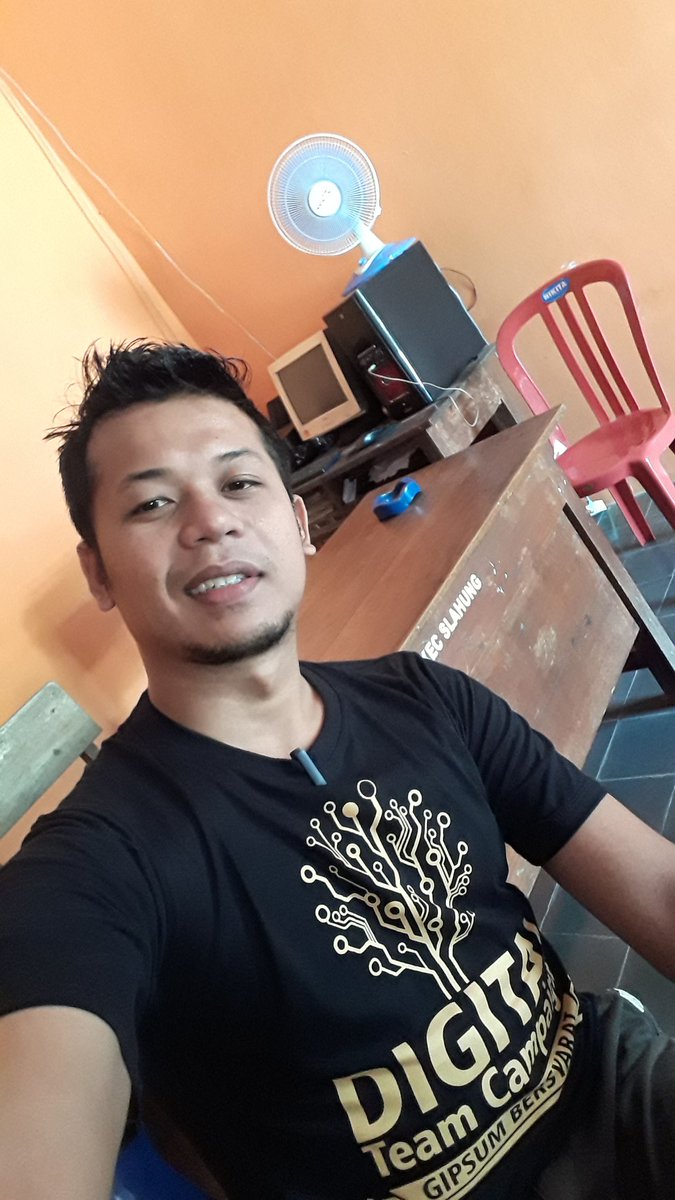 Alhamdulillah T-Shirt nya sudah jadi ini adalah bagian dari pergerakan kampanye digital kecamatan Slahung "GIPSUM BERSYARAT"(Gerakan Peduli Sarana &amp; Prasarana Umum Bersama Masyarakat)
#PLD_AkarRumputDesa
<a href="/tppindonesia/">Pertepedesia</a> 
<a href="/jokowi/">Joko Widodo</a>
<a href="/EkoSandjojo/">Eko P. Sandjojo</a> 
<a href="/AhmadErani/">Ahmad Erani Yustika</a> 
<a href="/anwsanusi/">Anwar Sanusi</a>