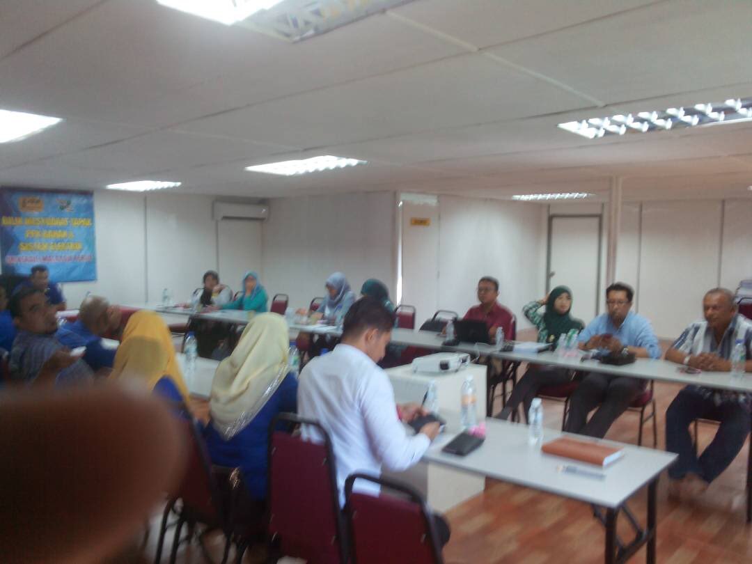 Penubuhan Pskn Prjk Persekutuan adlah inisiatif dibwh RMK11. CPAB diamanahkan utk membuat penilaian secara berkala. Tahniah kpd PPPN Perlis atas effort dlm pematuhan kpd sistem,proses &amp; prosidur dlm pgrsn prjk.
#PPPNPerlis02-03.05.2018
<a href="/JKRCPAB/">Caw. Perancangan Aset Bersepadu, JKR Malaysia</a> <a href="/abhamidjkr/">abhamid</a>