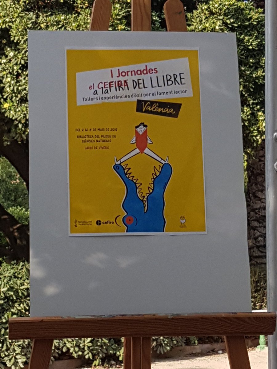 Glb_Learning's tweet photo. Esta semana nuestra formadora @Angelssoriano74 está llevando a cabo un taller de #booktrailer para el fomento de la lectura de la mano del @Cefire Valencia, dentro de la 53a Fira del Llibre de València. https://t.co/d1RSRxXiog