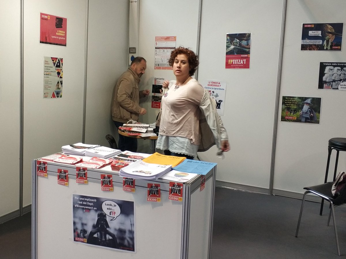 Marc_educacio's tweet photo. CCOO participa a la #firadecaminsfp a Tarragona, al costat dels docents i informant als futurs treballadors @ccoocatalunya @CCOOeducacio @CCOOTarragona https://t.co/zoNCezLCae