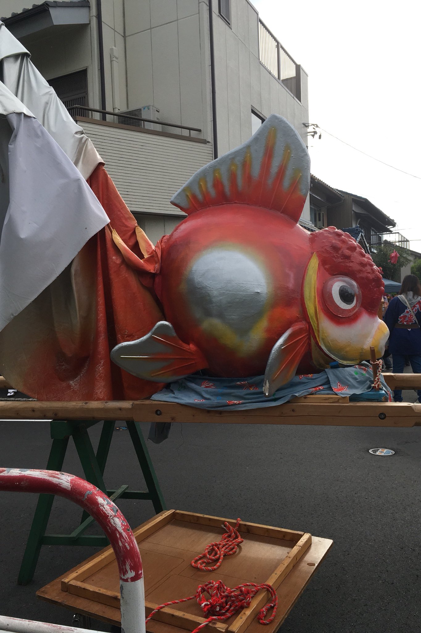 勢州のサキ 桑名の九華公園のお堀に金魚提灯が浮かぶ 鎮国守国神社の金魚まつりに行ってきました 宝物館に来国光あったよ T Co Efqxtwfhve Twitter