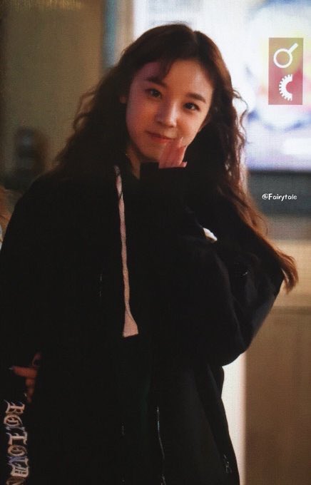 j928348's tweet photo. A FLUFFBALL OMG KAKDJD https://t.co/oUyTs3h30J