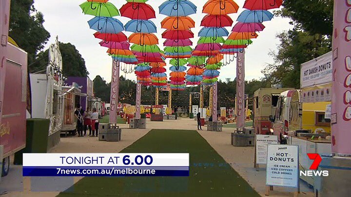 A great idea! #Melbourne’s biggest food truck festival at Birrarung Marr runs until Sunday. Every possible cuisine represented. Yum! Get along and help raise money for <a href="/FightMND/">FightMND</a> #7NewsMelb #Liveat6