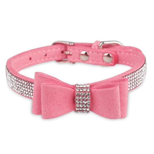 ShopDogsandcats's tweet photo. Buy this Rhinestone necklace worth €10,23 at https://t.co/1k0D1735D0 . Necklace is made of high quality, soft metallic PU leather that allows light and comfort fit. Shop them today &amp; we will deliver them to you within 15 working days.  #PetsLover #Rhinestonenecklace #WaterProof https://t.co/VWmbtW0TAT