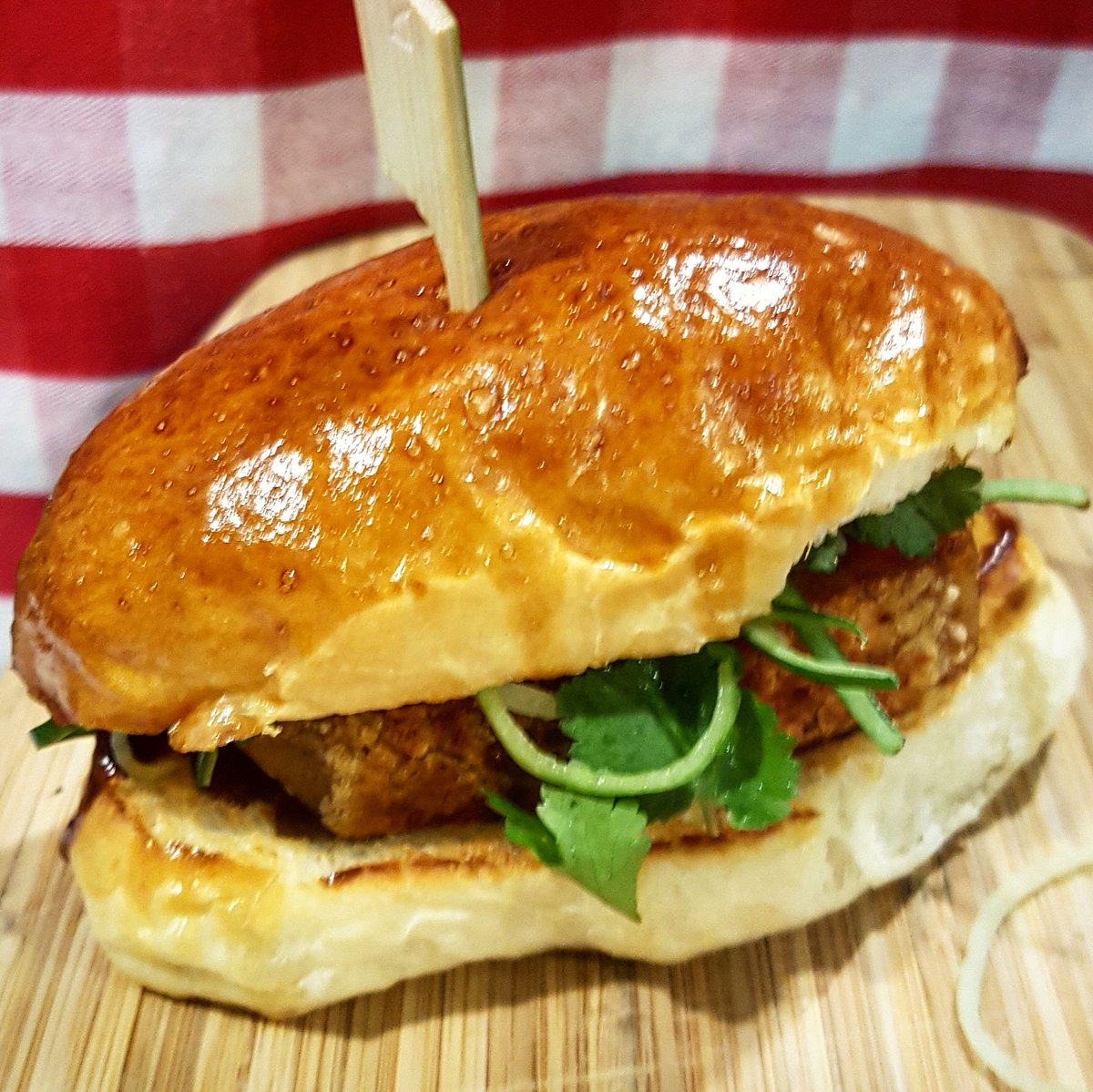 orienteast tweet media