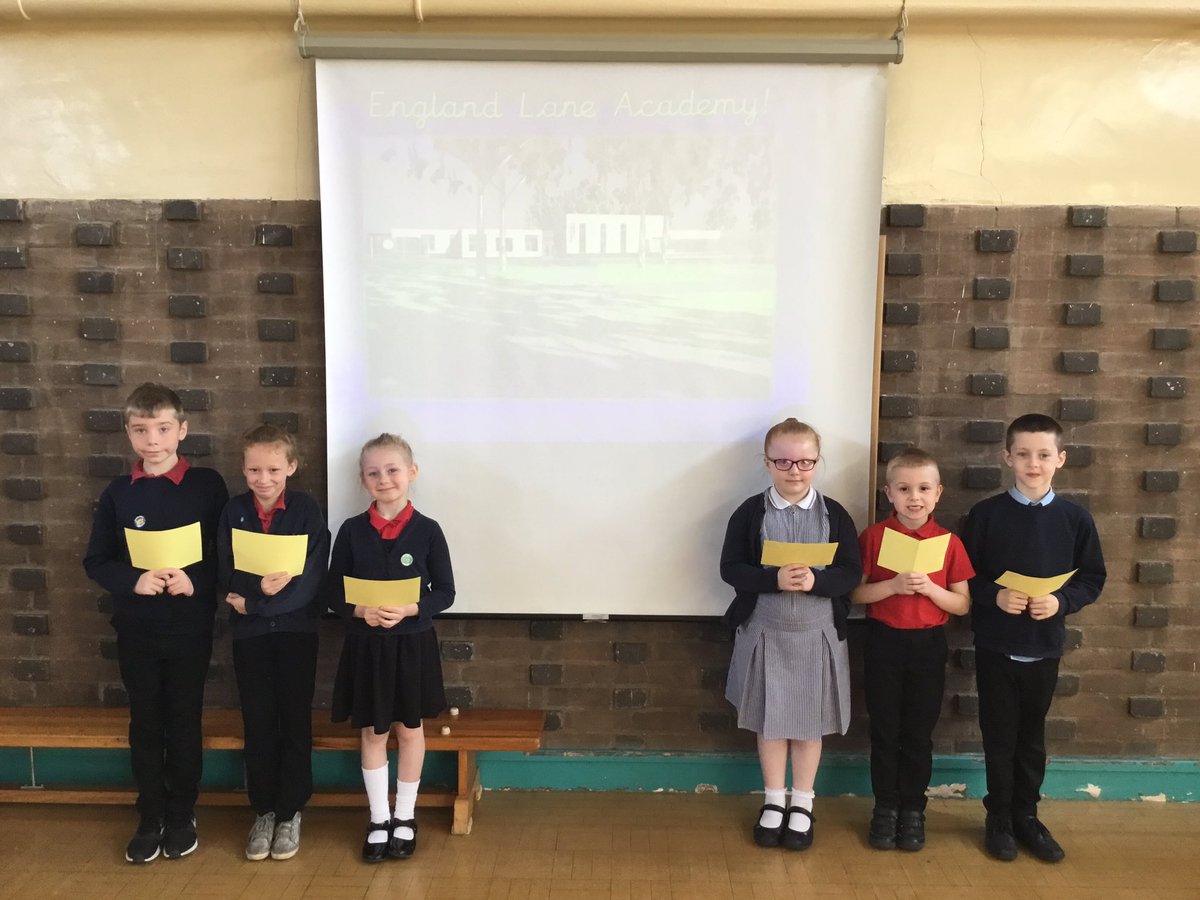 💙❤️ These pupils had a VR tour of the new academy! They were wonderful speakers in assembly today💙❤️