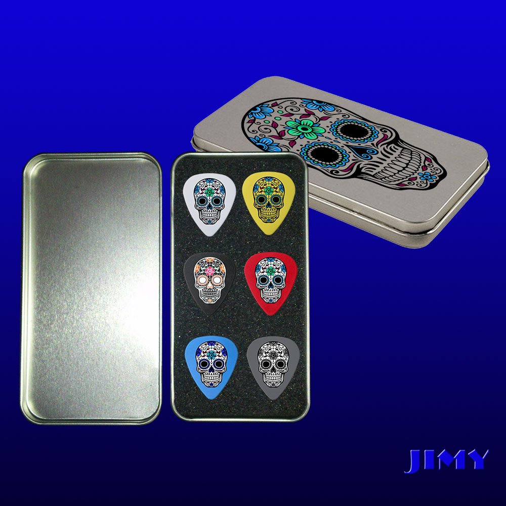 En los nuevos productos de 2018 se encuentra este Pack Deluxe. Una caja personalizada con 6 púas únicas con tu diseño. Un capricho irresistible!!! #púas #púaspersonalizadas  #picks #custompicks  #instrumentosmusicales  #guitarplayer #thepickcollector  #packdeluxe #atodocolor