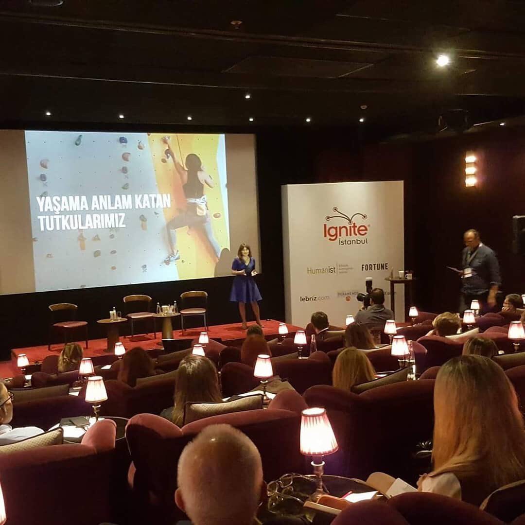 PTMSTWITT's tweet photo. Dr. @KKAYABALI  #igniteistanbul etkinliğinde #nörobilim üzerine konuşmasını gerçekleştirdi. #tutkuhepkazanır @humanistkitap https://t.co/lSPRXByv9U