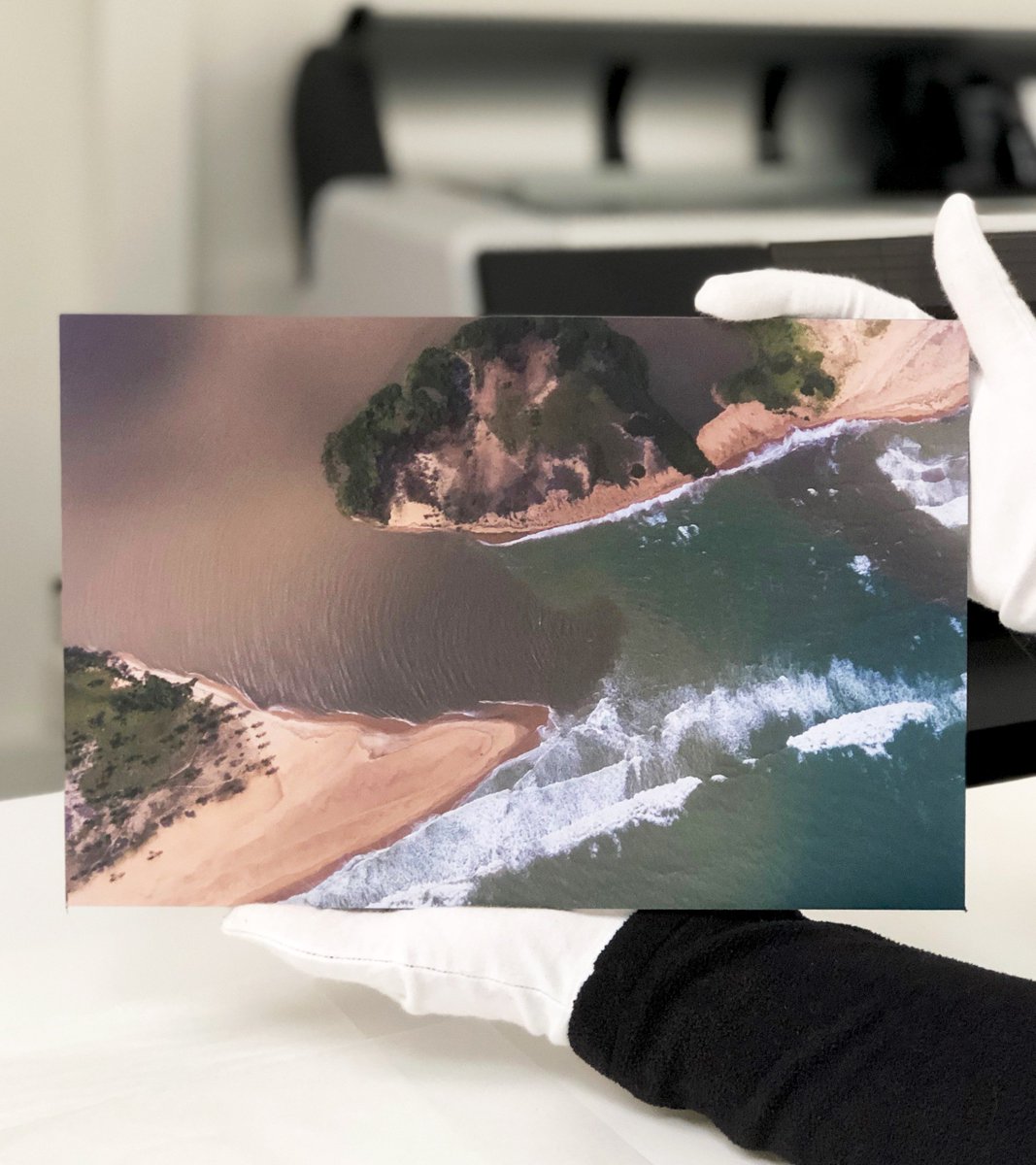 labophotos_fr's tweet photo. Impression directe sur Alu Dibond pour le photographe @Julien__GERARD #tiragephoto #labophoto #tiragepro https://t.co/WzVxbaiXVe
