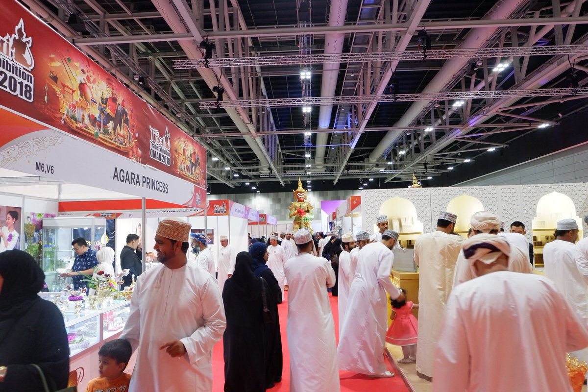 thaitradeexoman's tweet photo. Only 3 days left, Hurry up!!
#Cosmetics #Oud #Spa and #Wellness #Shoes #Clothing #DriedFruits #HomeDecor, Pain Relief #Balm & more.. all in one place!
Visit the Thai Trade Exhibition Oman 2018 open until May 5th, 2018. #ThaiEXOman
#Oman #Muscat #Trade #ThaiExhibition #Business https://t.co/H9LFGVjf7f