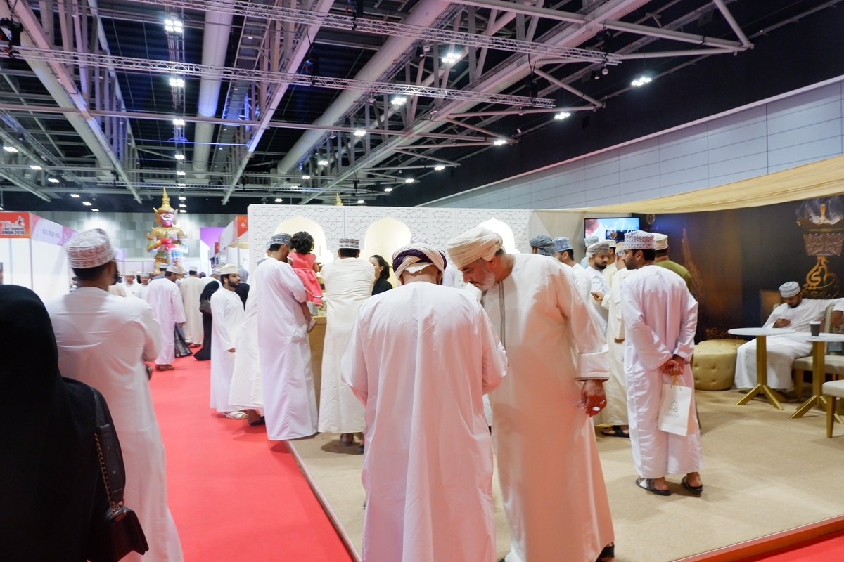 thaitradeexoman's tweet photo. Only 3 days left, Hurry up!!
#Cosmetics #Oud #Spa and #Wellness #Shoes #Clothing #DriedFruits #HomeDecor, Pain Relief #Balm & more.. all in one place!
Visit the Thai Trade Exhibition Oman 2018 open until May 5th, 2018. #ThaiEXOman
#Oman #Muscat #Trade #ThaiExhibition #Business https://t.co/H9LFGVjf7f