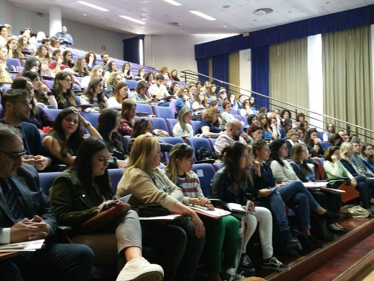 UIBuniversitat's tweet photo. Comença el I Congrés Internacional sobre #MalaltiesRares i Qualitat de Vida a la UIB. Explorarem durant dos dies la problemàtica psicoeducativa, sanitària i familiar d'infants i joves amb malalties rares des de la #PedagogiaHospitalària. https://t.co/QIJbzWxyLj #SomUIB https://t.co/CzaBfmwFEa