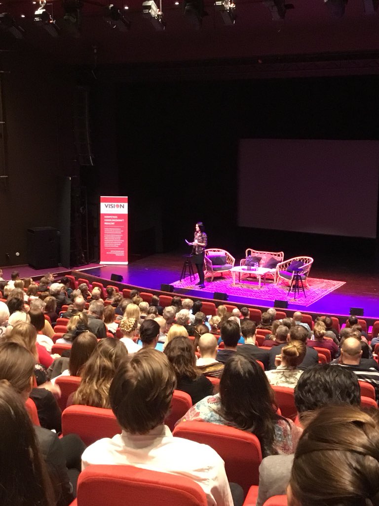 “Our most important lesson is that helping people is not a linear process...Gather data with our clients, try out solutions and then get feedback from our clients and adjust accordingly” - Birgit Valle at #deliberatepractice #ace2018 <a href="/TheICCE/">The International Center for Clinical Excellence</a>