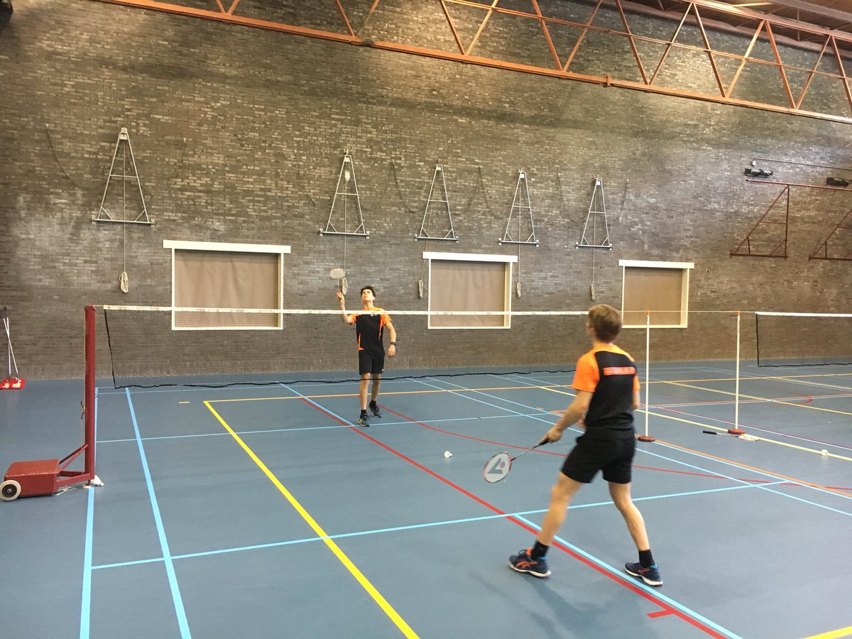 Coördinatietraining en ruimtelijk inzicht in de vorm van badminton met de <a href="/KNMV/">KNMV</a> MX CTO coureurs <a href="/Papendal/">Papendal</a> !!
