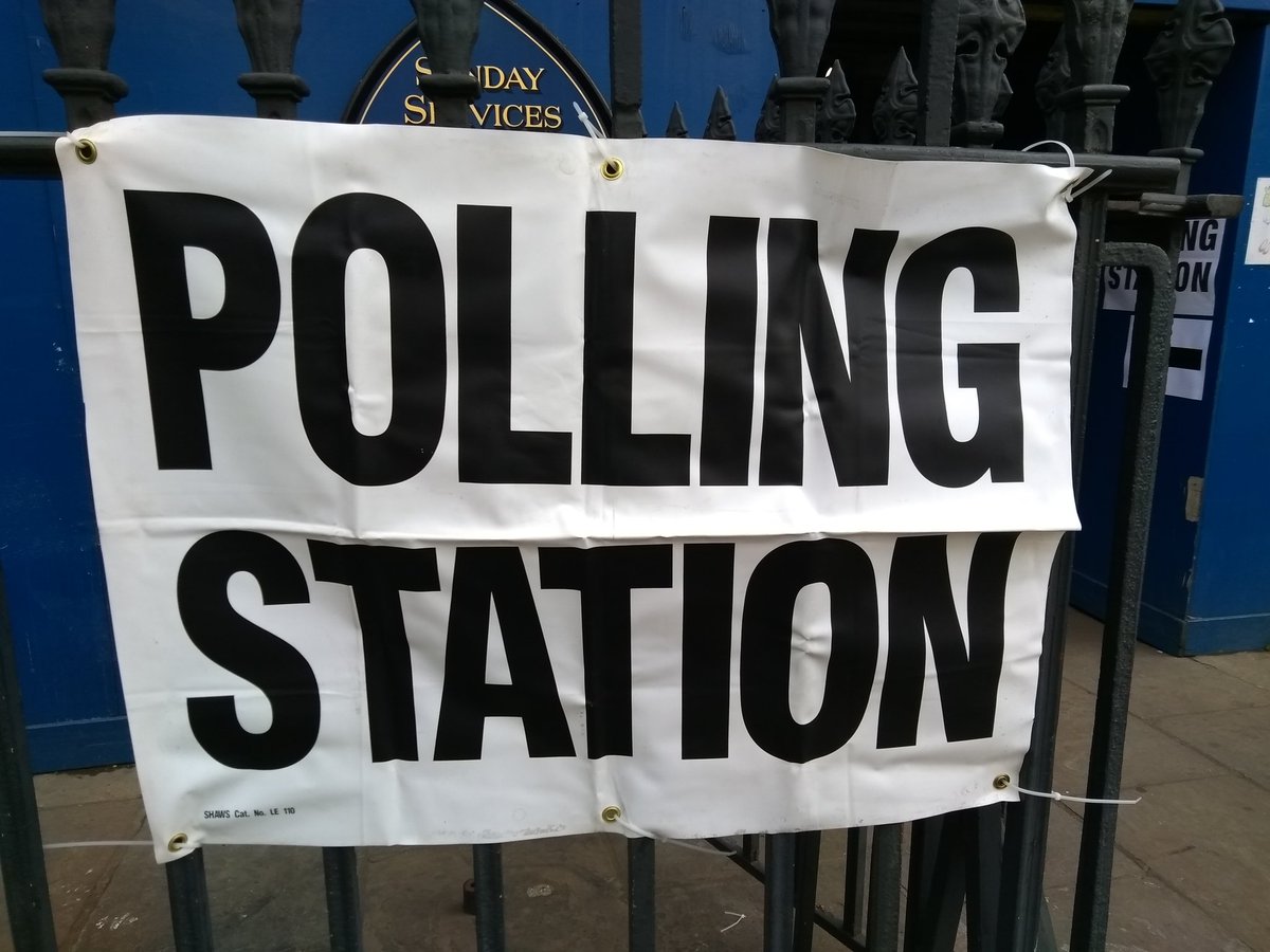 ItsOnFulham's tweet photo. Morning Fulhamites! Get out to your local ____ (see photo) and put some X's in boxes!  ✏️🗳️❎😀 #vote #electionday #fulham https://t.co/QoJQxD6T2o