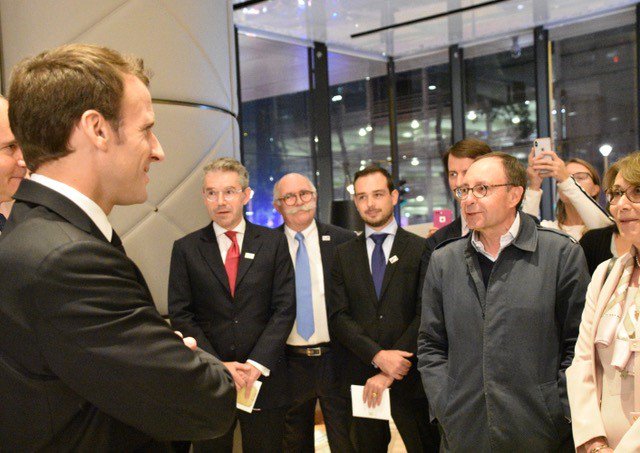 f_inge's tweet photo. @CatherineLehenF représentante FI au sein de la délégation française du #GSWSydney, a eu le plaisir d'échanger à nouveau avec @EmmanuelMacron quelques semaines après la réception donnée à l'@Elysee lors de la semaine de l'Industrie. https://t.co/1uWQXaGUWU