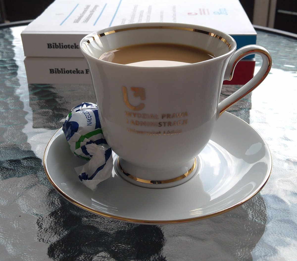 Jacek_fpm's tweet photo. Majówka z @wpiaul @unilodz #brawoprawo #cmielow @Miasto_Lodz #ktos #pracowac #musi ;) https://t.co/JPALvU5PiH
