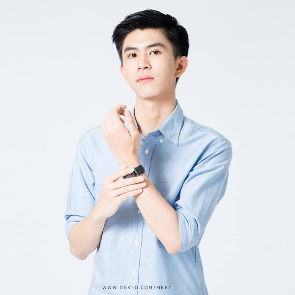 webdekd's tweet photo. ของดี KU Sexy Boy “พี่เซฟ” มือกลองสุดคูล น้องใหม่แห่ง Conversation Thailand! อ่านต่อ https://t.co/09ZrVbk6lh #dekdCute #MeetDekD https://t.co/nPKnyF8bDS