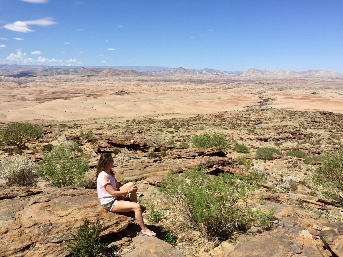 Reisexpert Debby is net terug van haar road trip door Namibië! Ze ziet uitgestrekte landschappen, veel wild en een adembenemende sterrenhemel. Lees haar #blog voor de ultieme road trip door #Namibië! -> askja.nl/blog/view/nami…