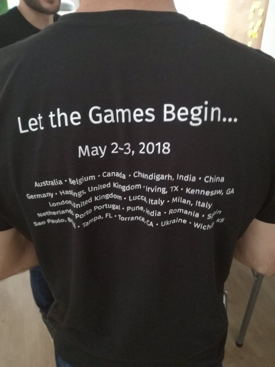OscarA3software's tweet photo. Grandes ideas, mucho trabajo y muchísimas sueño. #machinelearning y #bigdata en #CodeGamesWK https://t.co/r8uCD6hos6