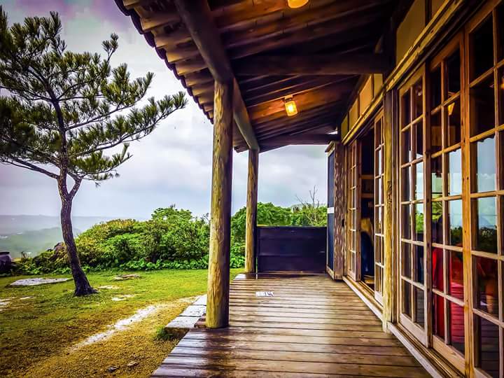 Japan_ication's tweet photo. An awesome pizzeria(花人逢) in Motobu Okinawa. You could see nice view from the restaurant.
https://t.co/3326yf2pCA
#okinawa #motobu #kajinhou #pizza #restaurnt #pizzaeria
#japan #japanication
#photography #japanese #travel #cute #kawaii #nature #kakkoii #cool #awesome https://t.co/J4wQGdZnHz