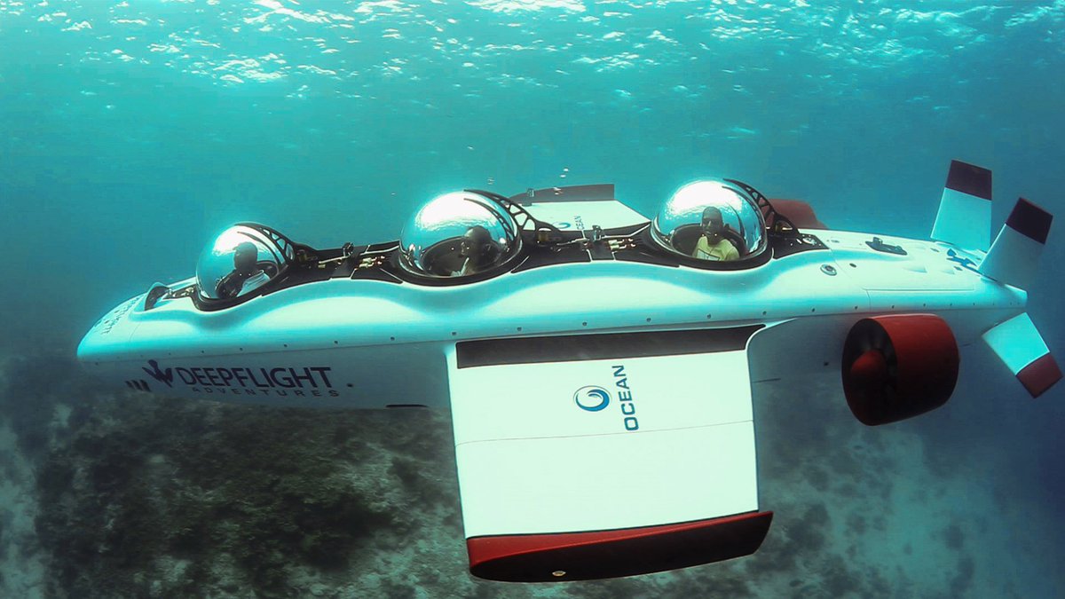 cppluxury's tweet photo. Four Seasons Maldives premiers DeepFlight’s first 3-person submarine https://t.co/cKHdC6ZCt3 #FourSeasonsMaldives #FourSeasons #Maldives #Submarine #DeepFlight #Luxury #LuxuryResort #Experience #Travel @FSMaldives https://t.co/fuKSDy9BXN