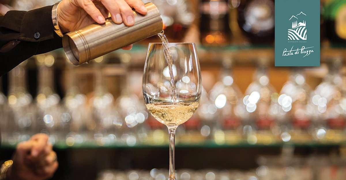 Pass the wine did somebody say 3 DAY WEEKEND!
Step out of the kitchen, you are invited to sit back and indulge in our friendly atmosphere. Don't forget to sample our rich fine wines and make your night one to remember. #BankHolidayWeekend
#italianfood
pastadipiazza-italiana.co.uk/our-menus/