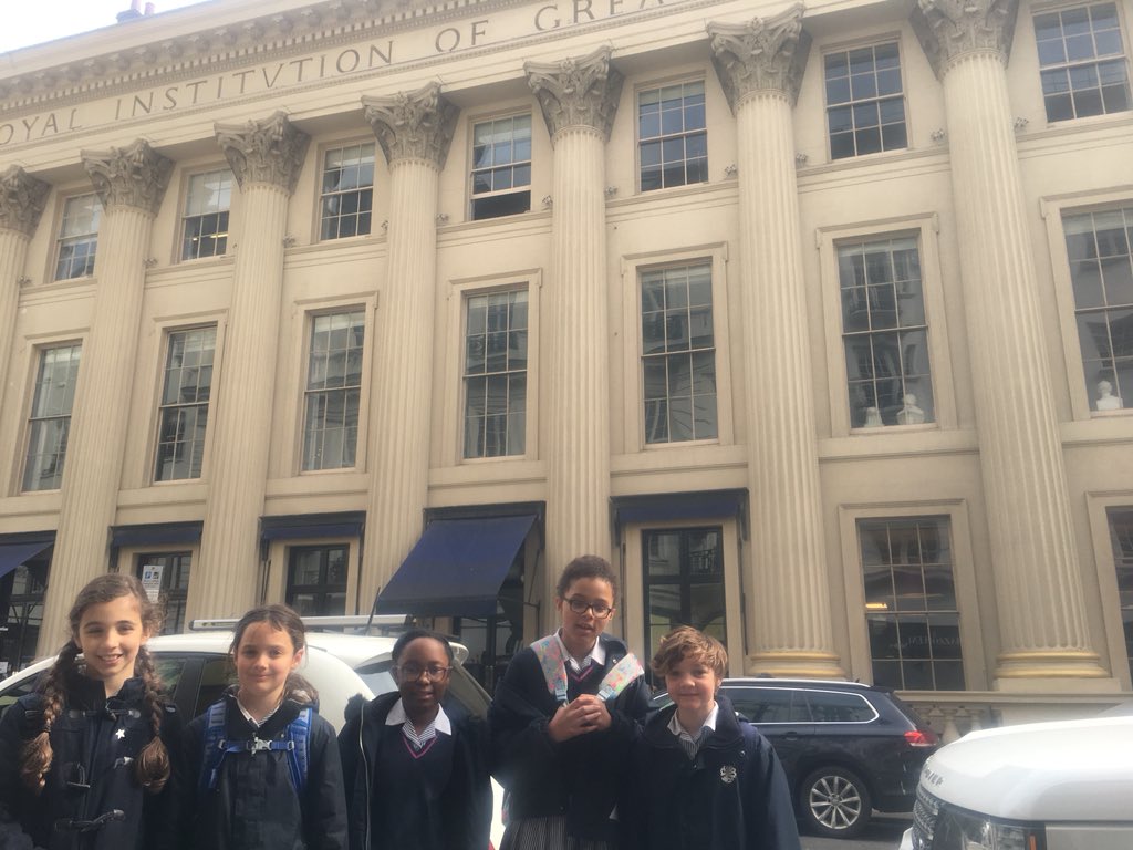 sydhighprep's tweet photo. And we have arrived at the Royal Institution for the @GDST Junior #Science for a fantastic day of building #molecules and constructing #DNA 🔭🔬⚖️💡#excited #GDSTscience #gdstgirl #GirlsInSTEM https://t.co/P5smIRXhFp