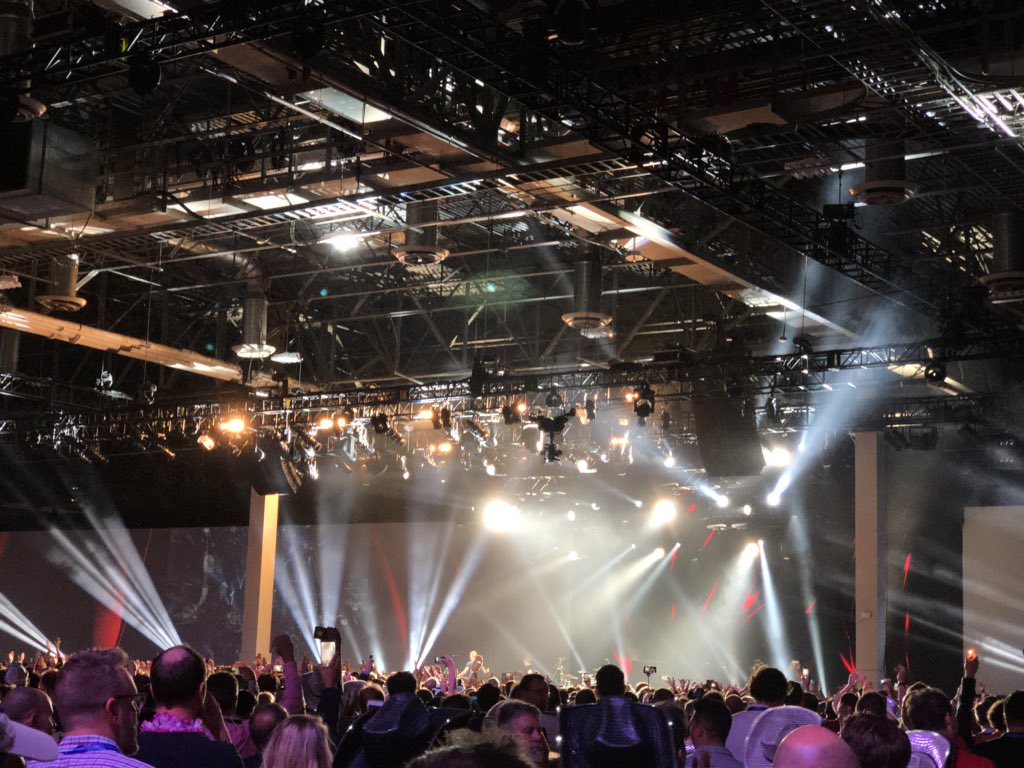 Johnny_Winter92's tweet photo. The Customer Appreciation Event ah the @DellTechWorld was a complete success. Many thanks to  @WALKTHEMOONband and @OfficialSting for the great end to a great event. https://t.co/uwbyo4rkyi